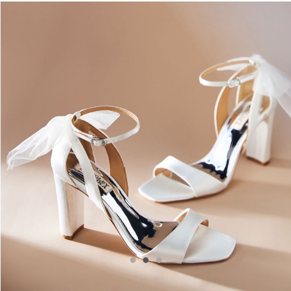 Badgley Mischka White Satin Block Heel Sandals with Ankle Tie